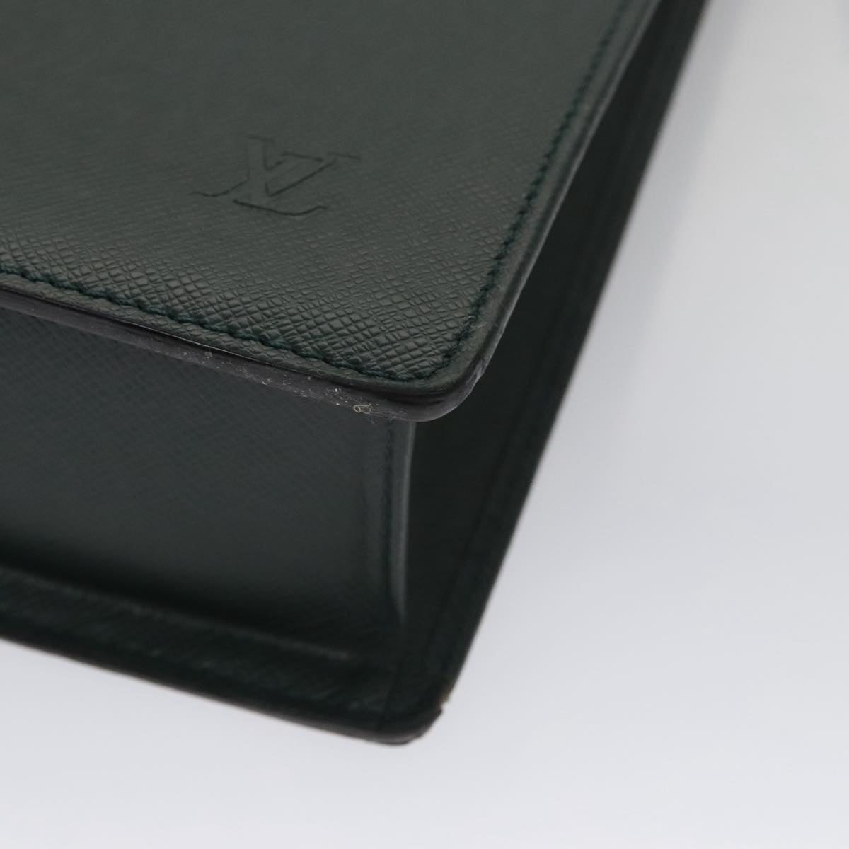 LOUIS VUITTON Taiga Porte Documents Rozan Bag Epicea M30054 LV Auth yk16241