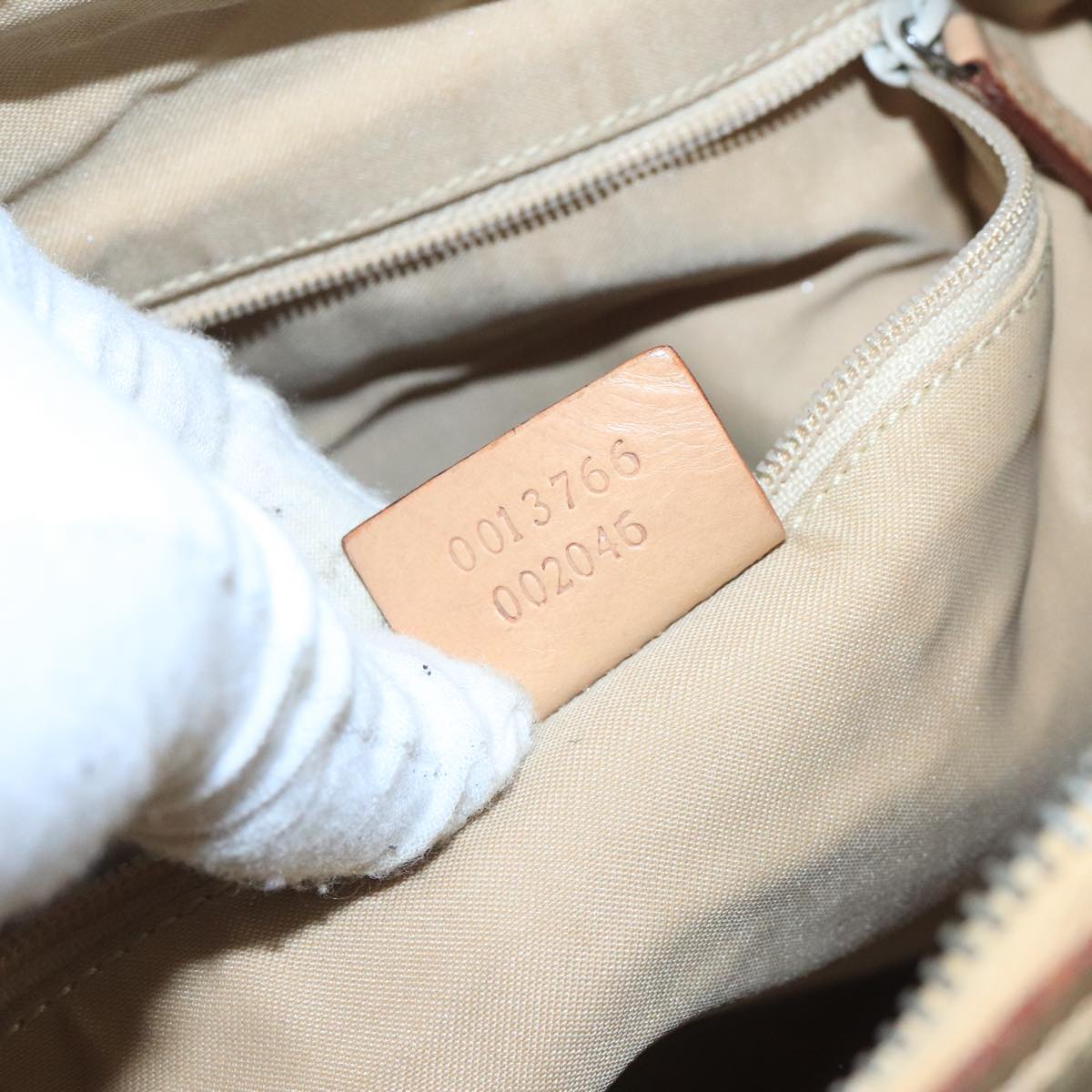 GUCCI GG Canvas Shoulder Bag Beige 001 3766 Auth yk16276