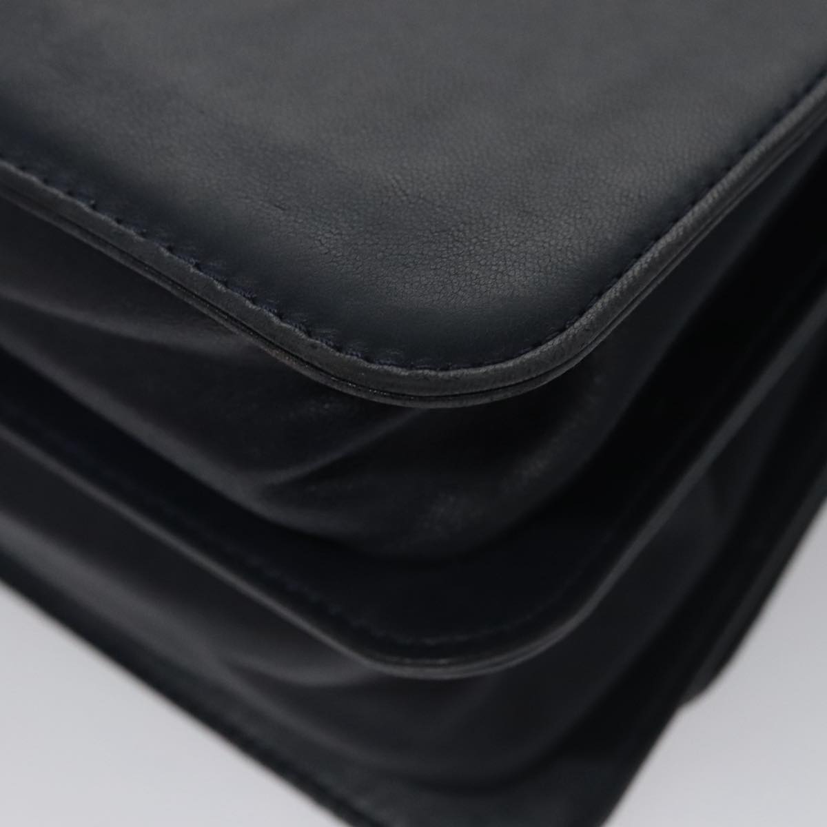 CHANEL Matelasse Turn Lock Chain Hand Bag Leather 2way Navy Gold CC Auth yk16451