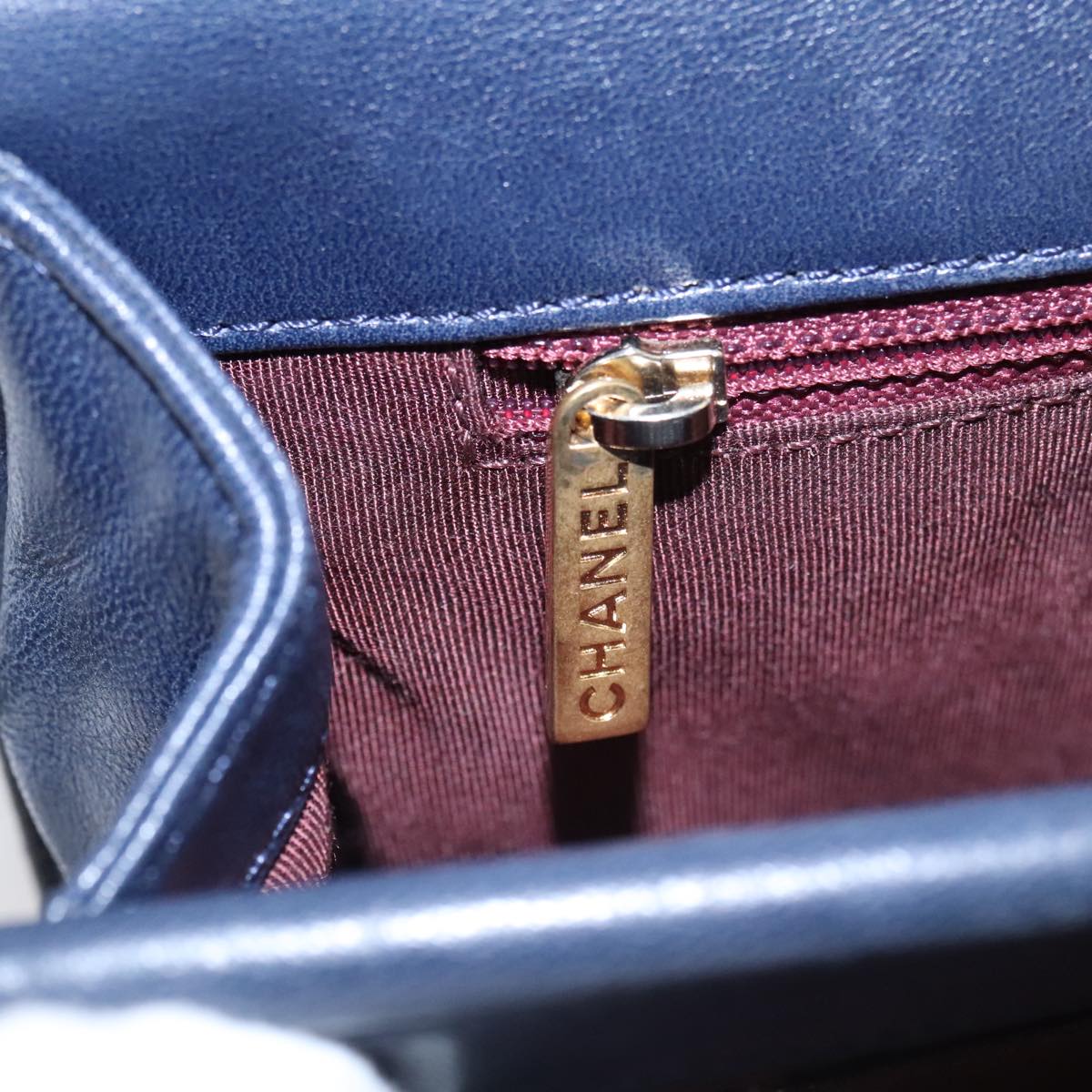 CHANEL Matelasse Turn Lock Chain Hand Bag Leather 2way Navy Gold CC Auth yk16451