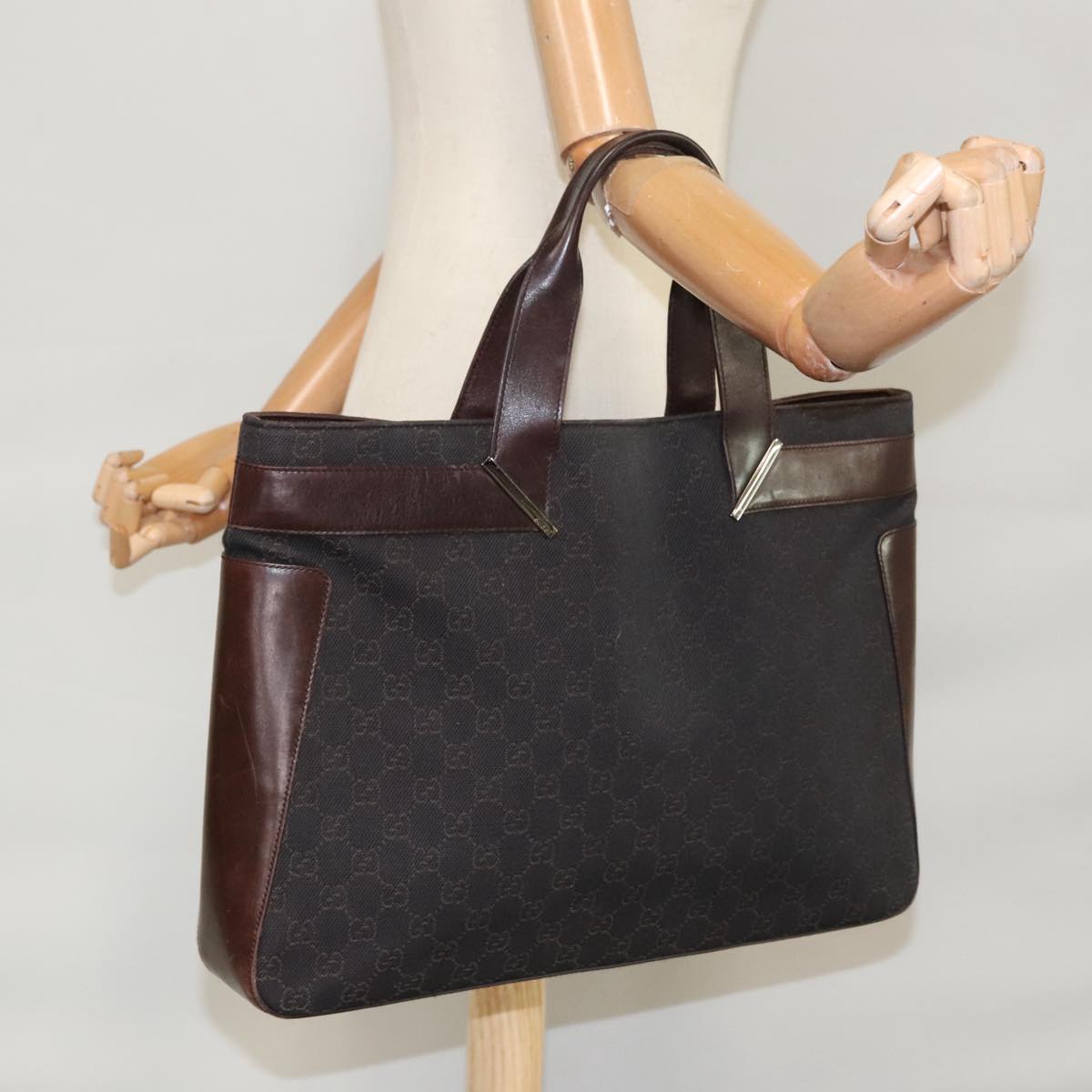 GUCCI GG Canvas Shoulder Bag Dark Brown Silver 73982 Auth yk16571