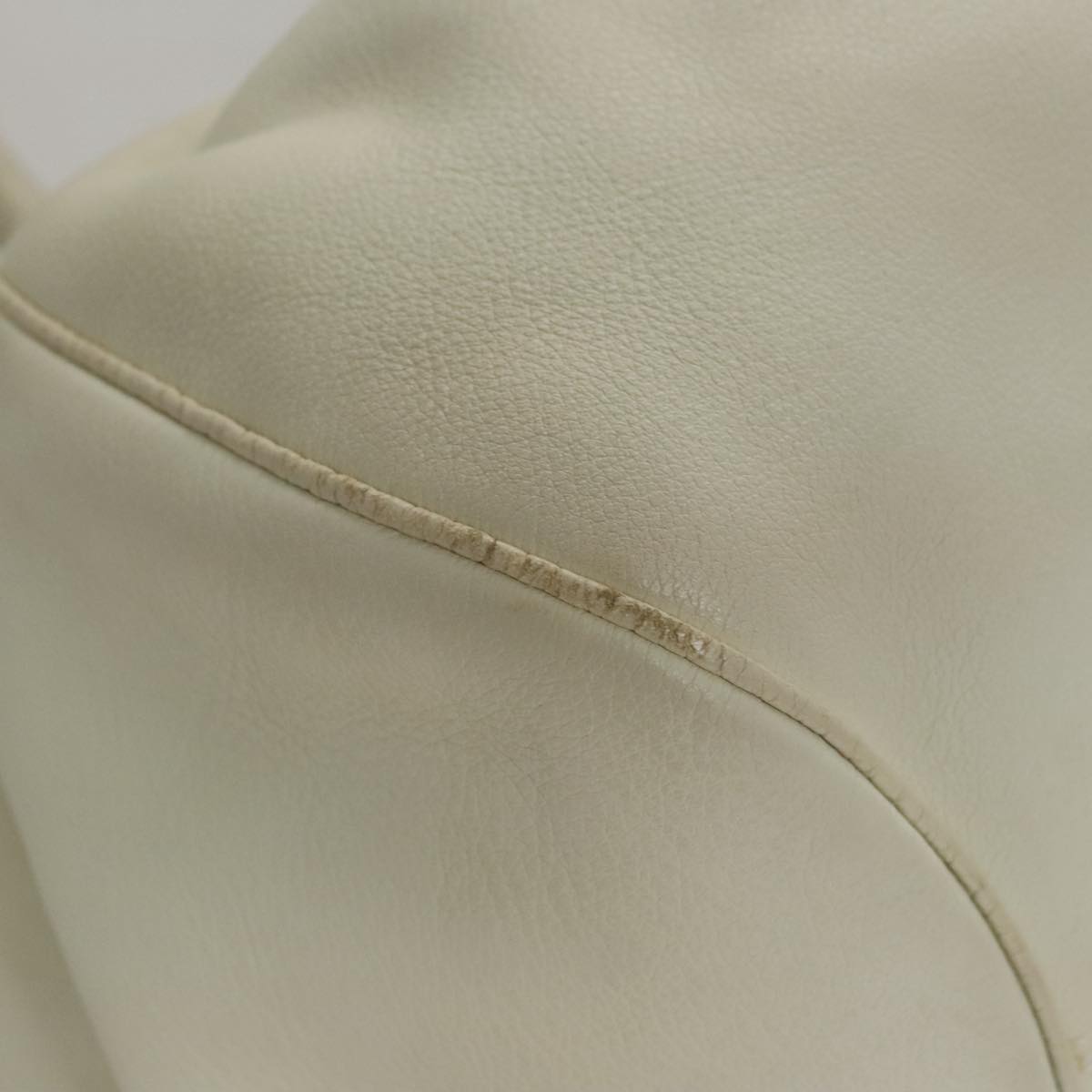 Salvatore Ferragamo Gancini Hand Bag Leather White Silver Auth yk16589