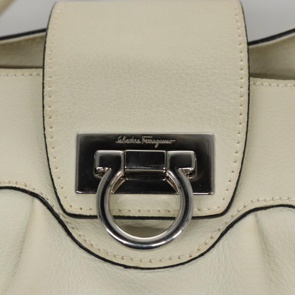 Salvatore Ferragamo Gancini Hand Bag Leather White Silver Auth yk16589