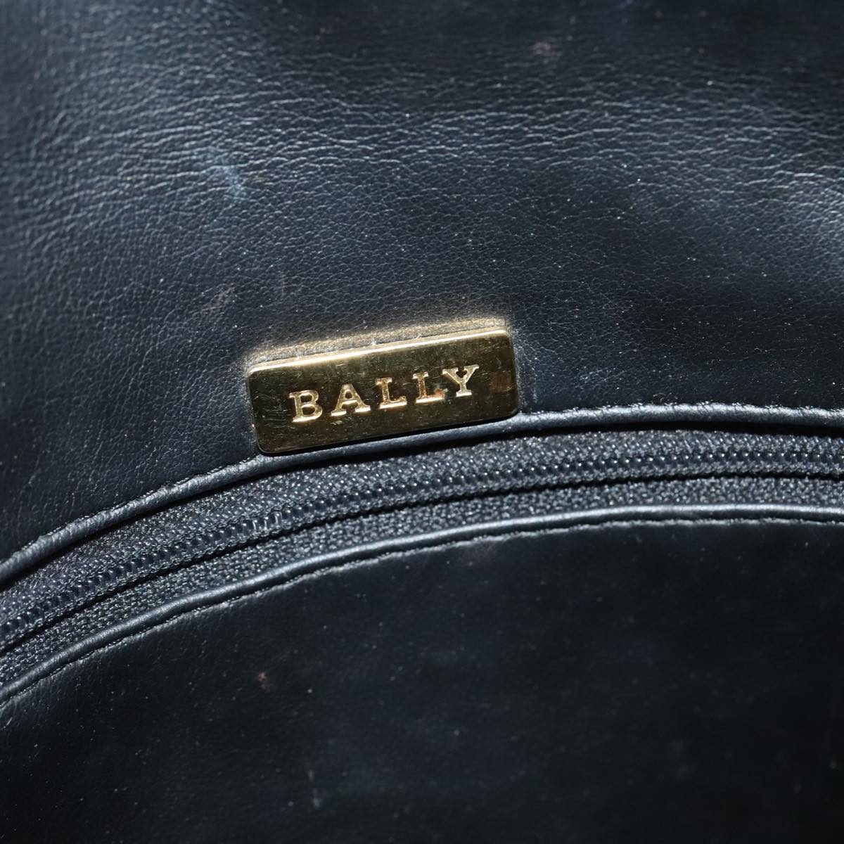 BALLY Quilted Chain Shoulder Bag Leather Black Gold Auth yk17027