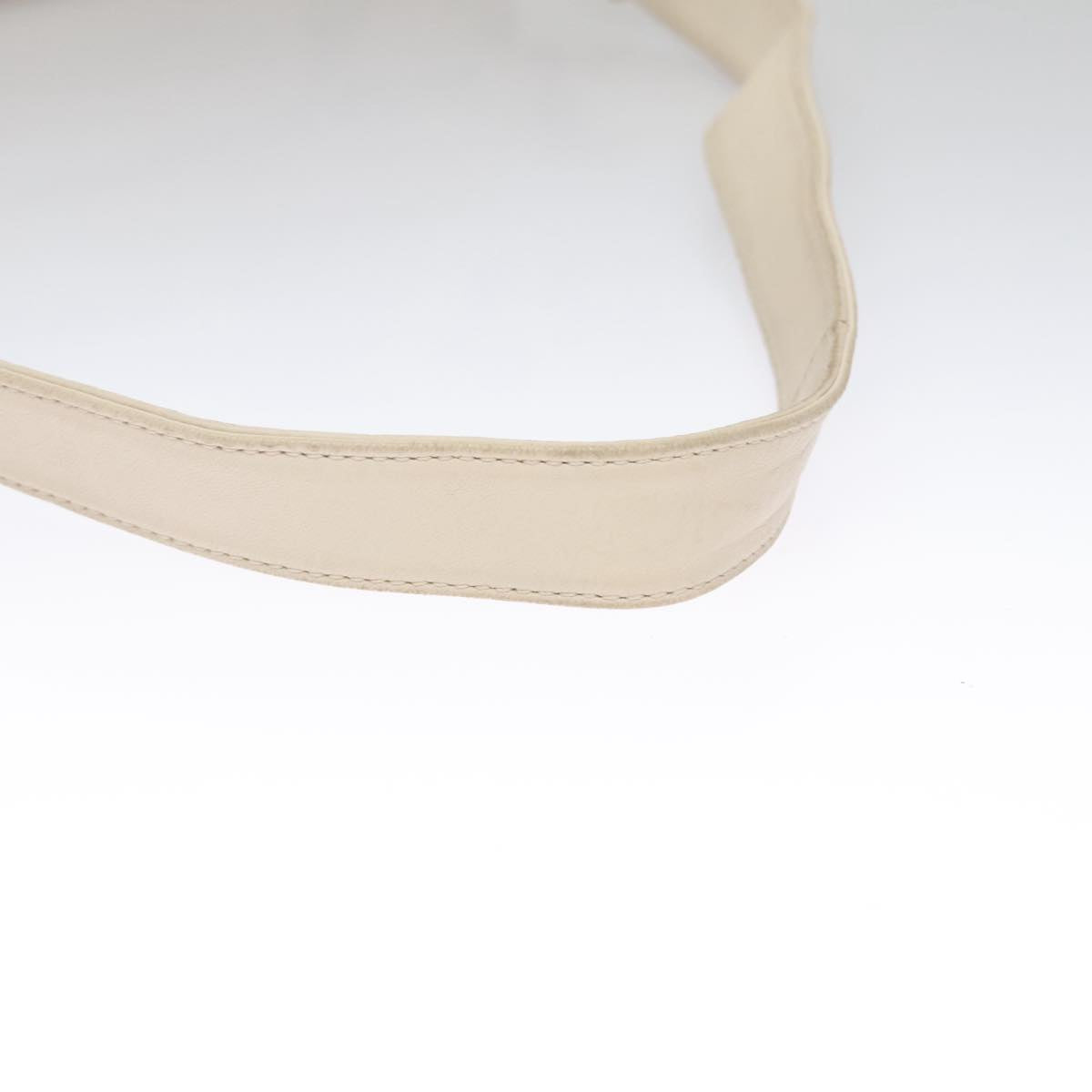 CHANEL Choco Bar Shoulder Bag Leather White CC Auth yk17128