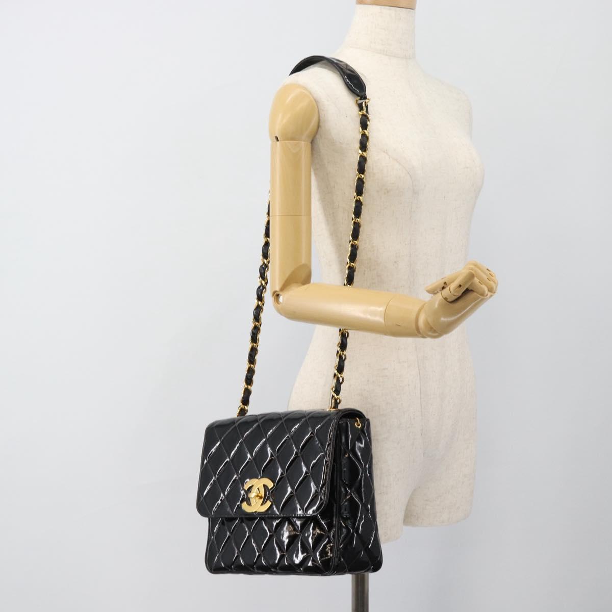 CHANEL Matelasse Chain Shoulder Bag Patent leather Black Gold CC Auth yk18276