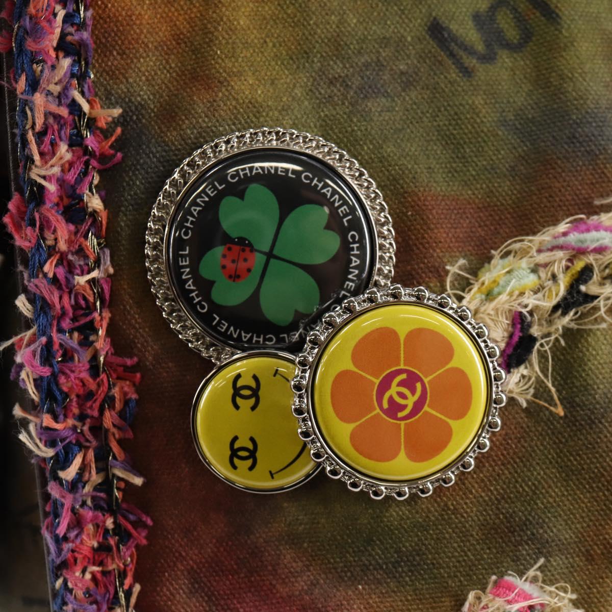 CHANEL Embroidery Graffiti Shoulder Bag Canvas Leather Khaki CC Auth yk18413SM