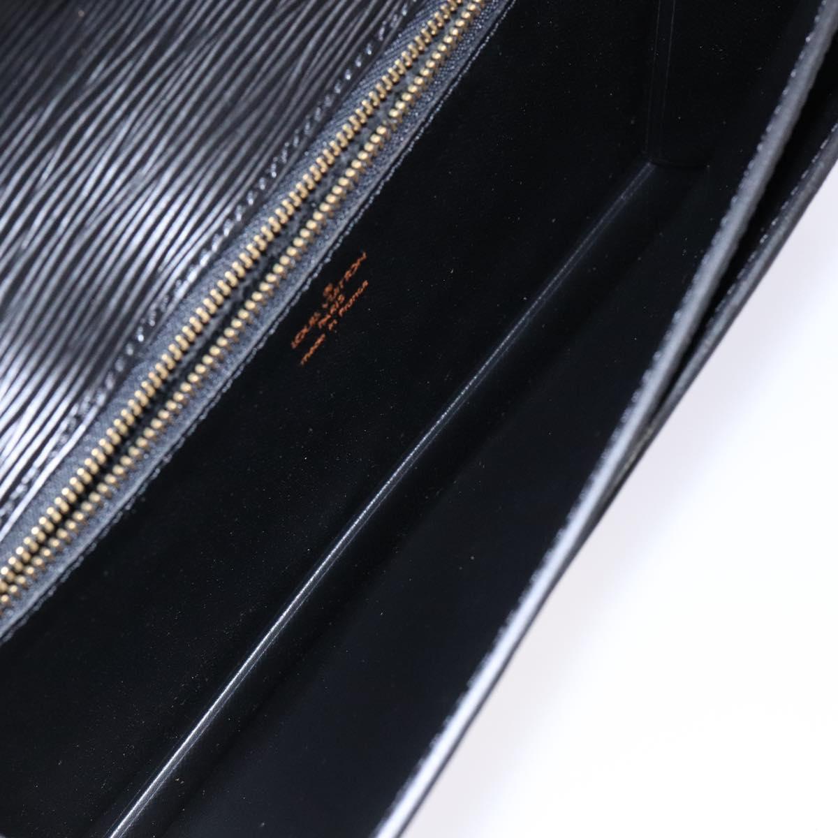LOUIS VUITTON Epi Serie Dragonne Clutch Bag Black Noir M52612 LV Auth yk19356
