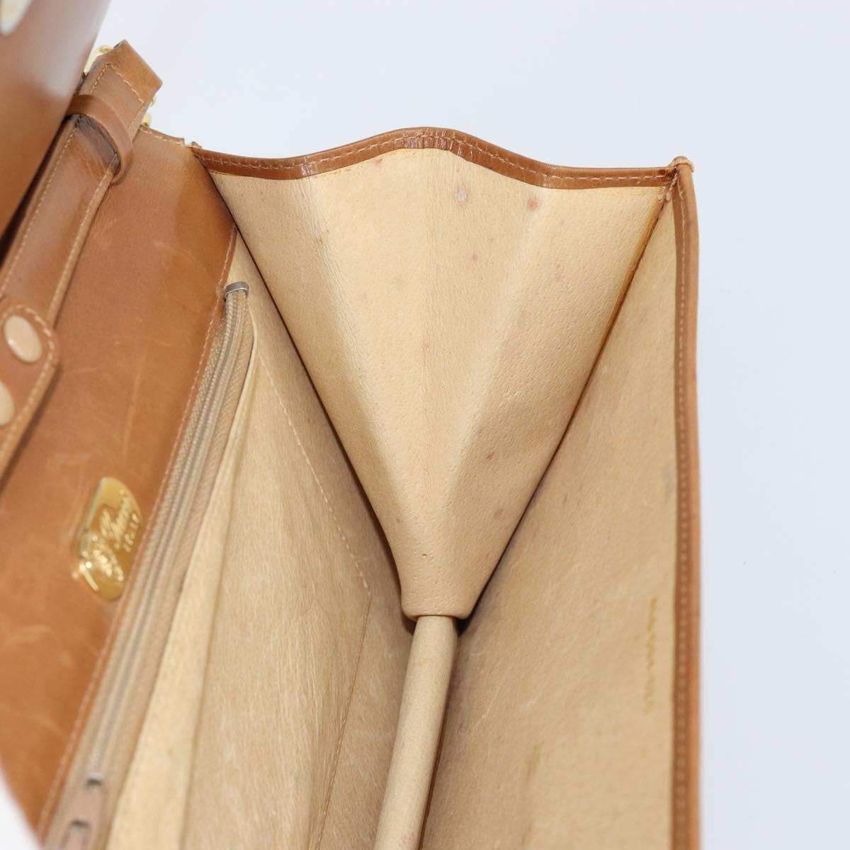 GUCCI Chain Shoulder Bag Leather Beige Gold Auth yk19810