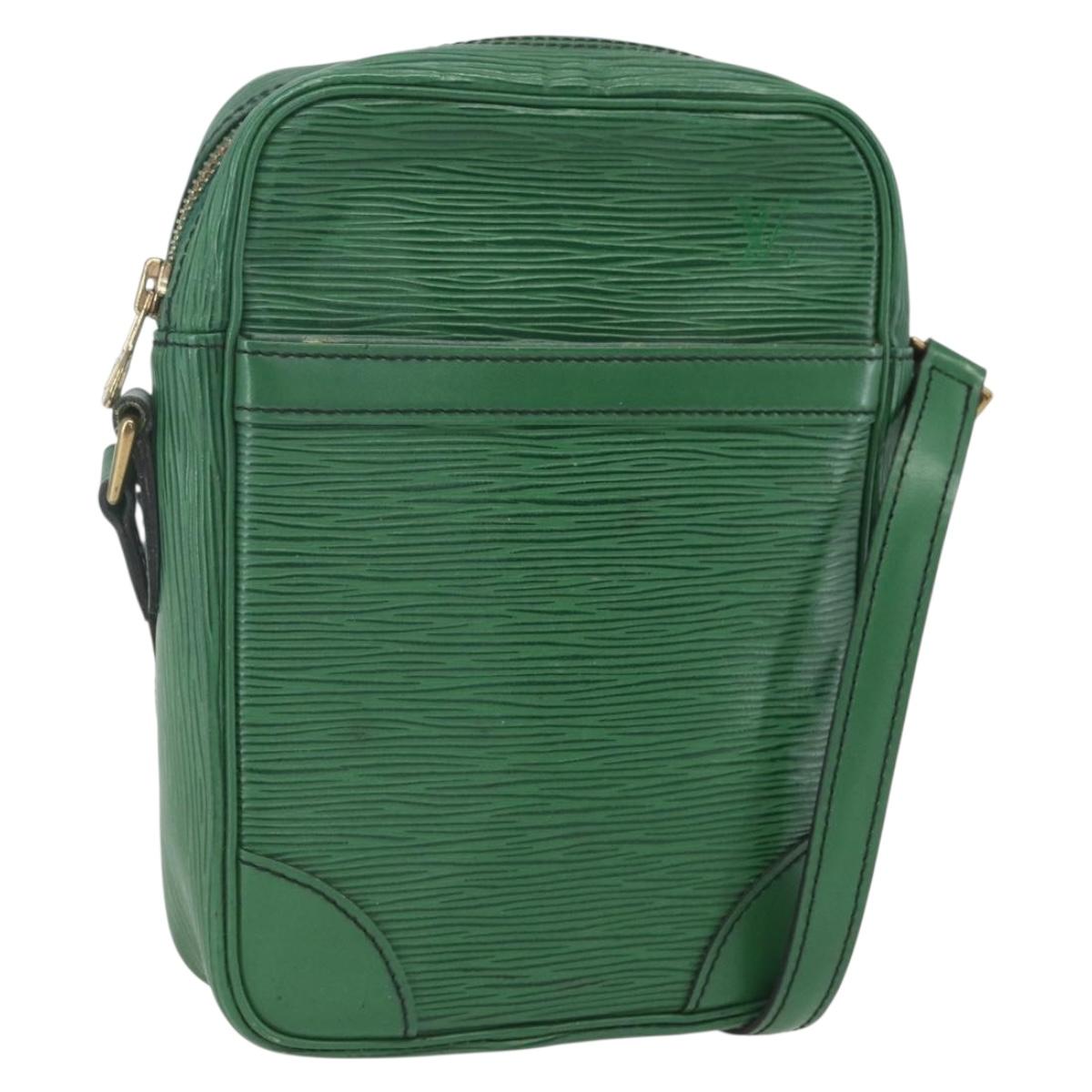 LOUIS VUITTON Epi Danube Shoulder Bag Green M45634 LV Auth yk19922