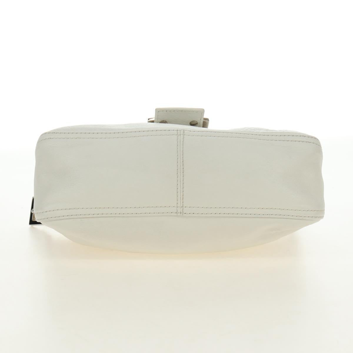 FENDI Mamma Baguette Shoulder Bag Leather White Silver Auth yk20508SAM