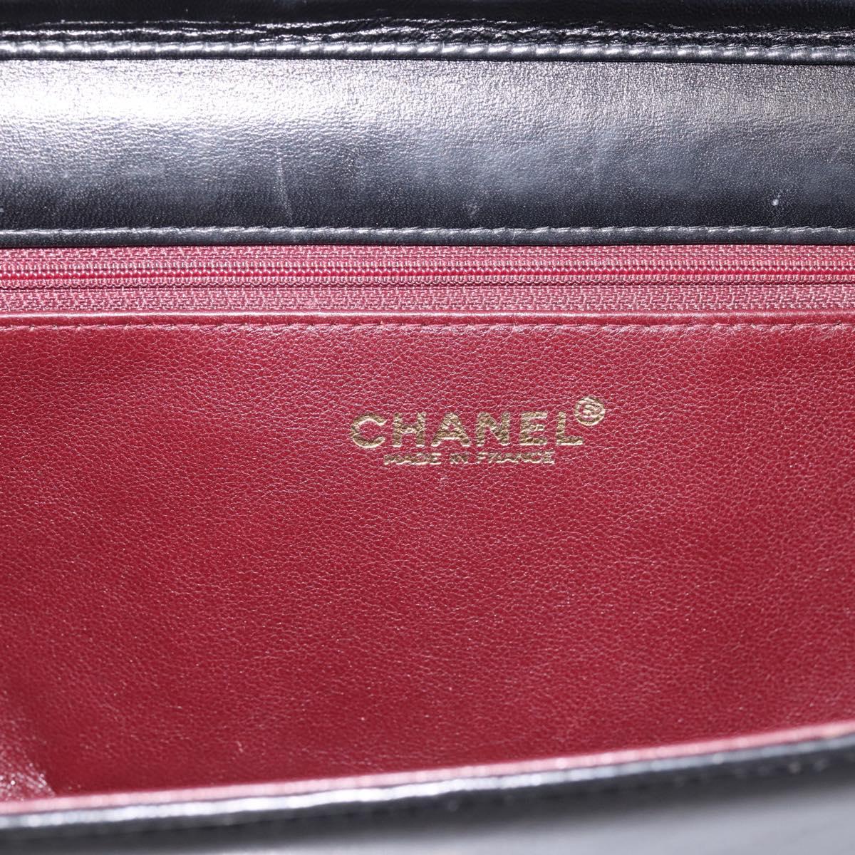 CHANEL Matelasse Turn Lock Chain Bag Lamb Skin Black Gold CC Auth yk20823SAM