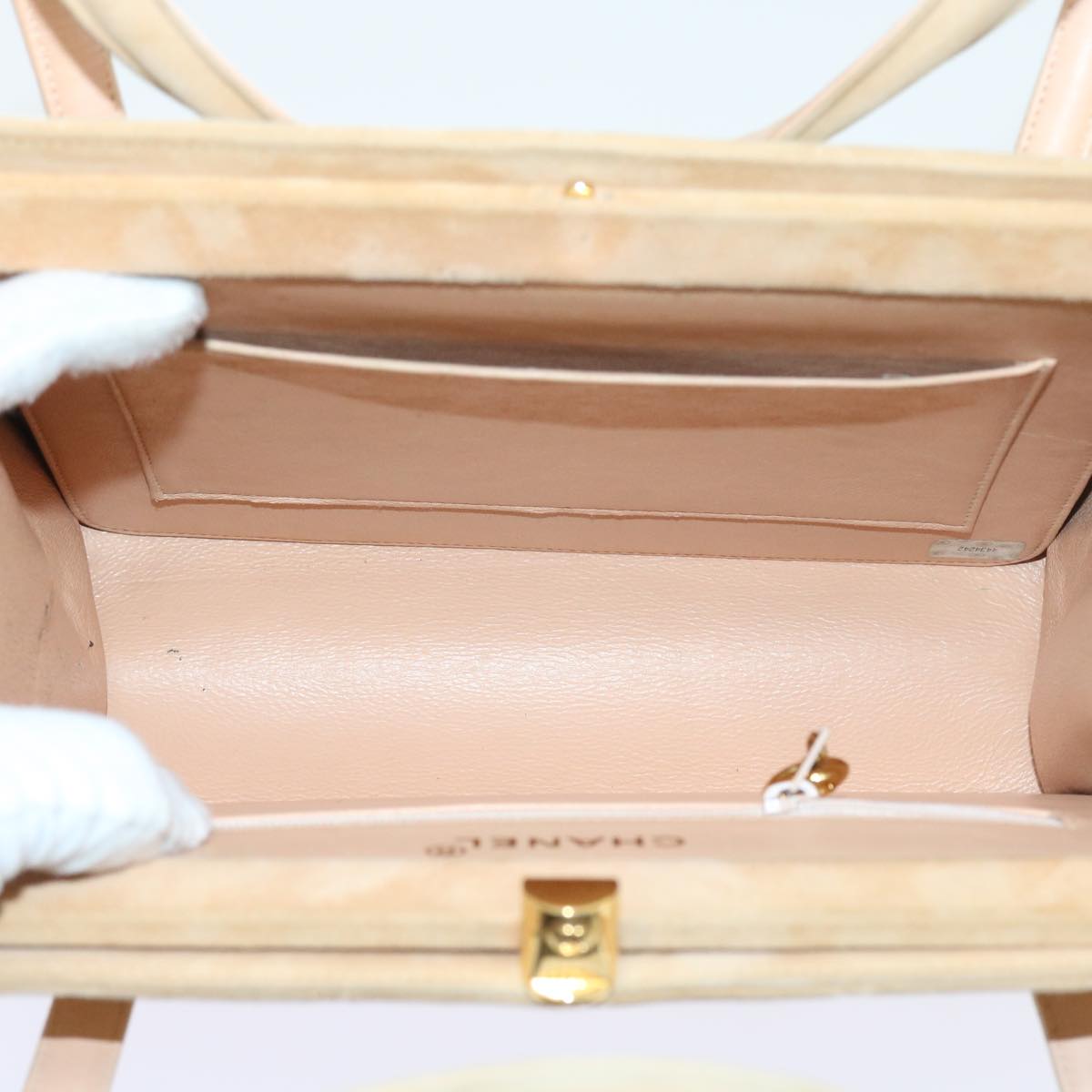 CHANEL Gamaguchi Hand Bag Suede Beige CC Auth yk9125