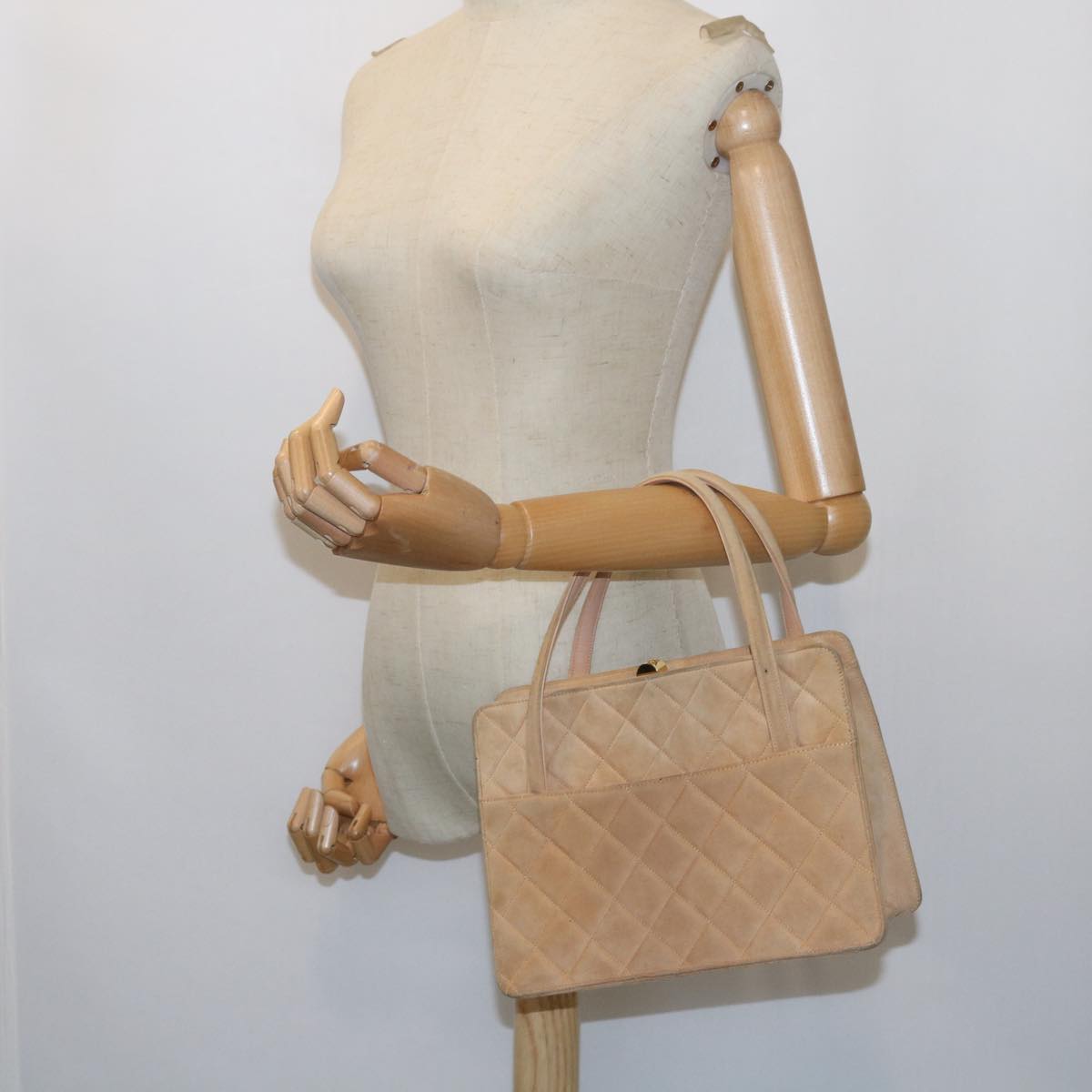 CHANEL Gamaguchi Hand Bag Suede Beige CC Auth yk9125