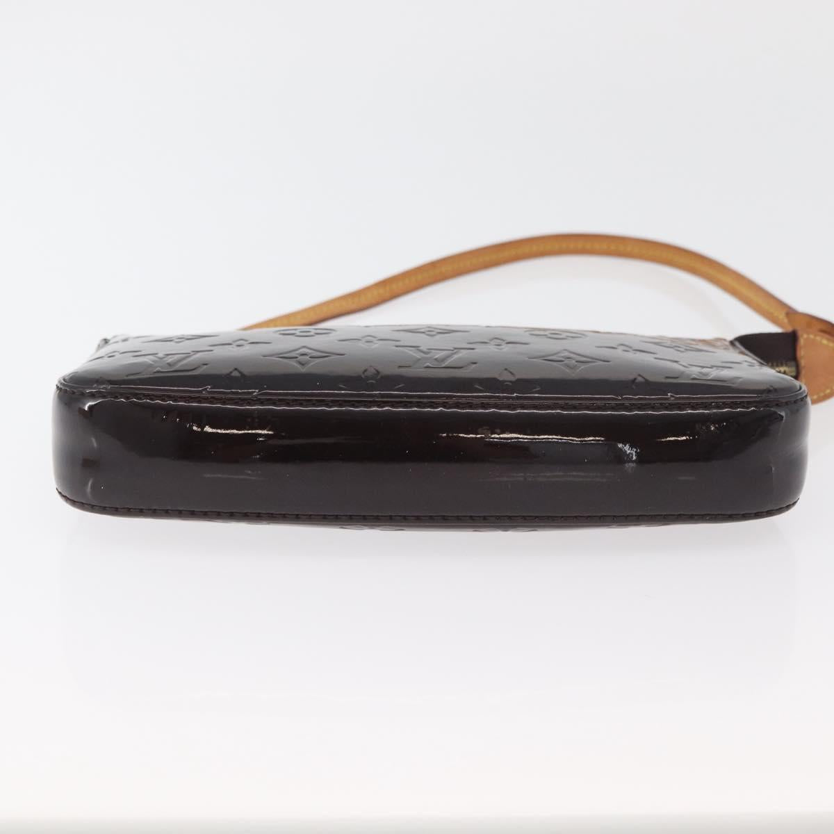 LOUIS VUITTON Vernis Pochette Accessoires Pouch Amarante M91576 LV Auth YKZ1011A