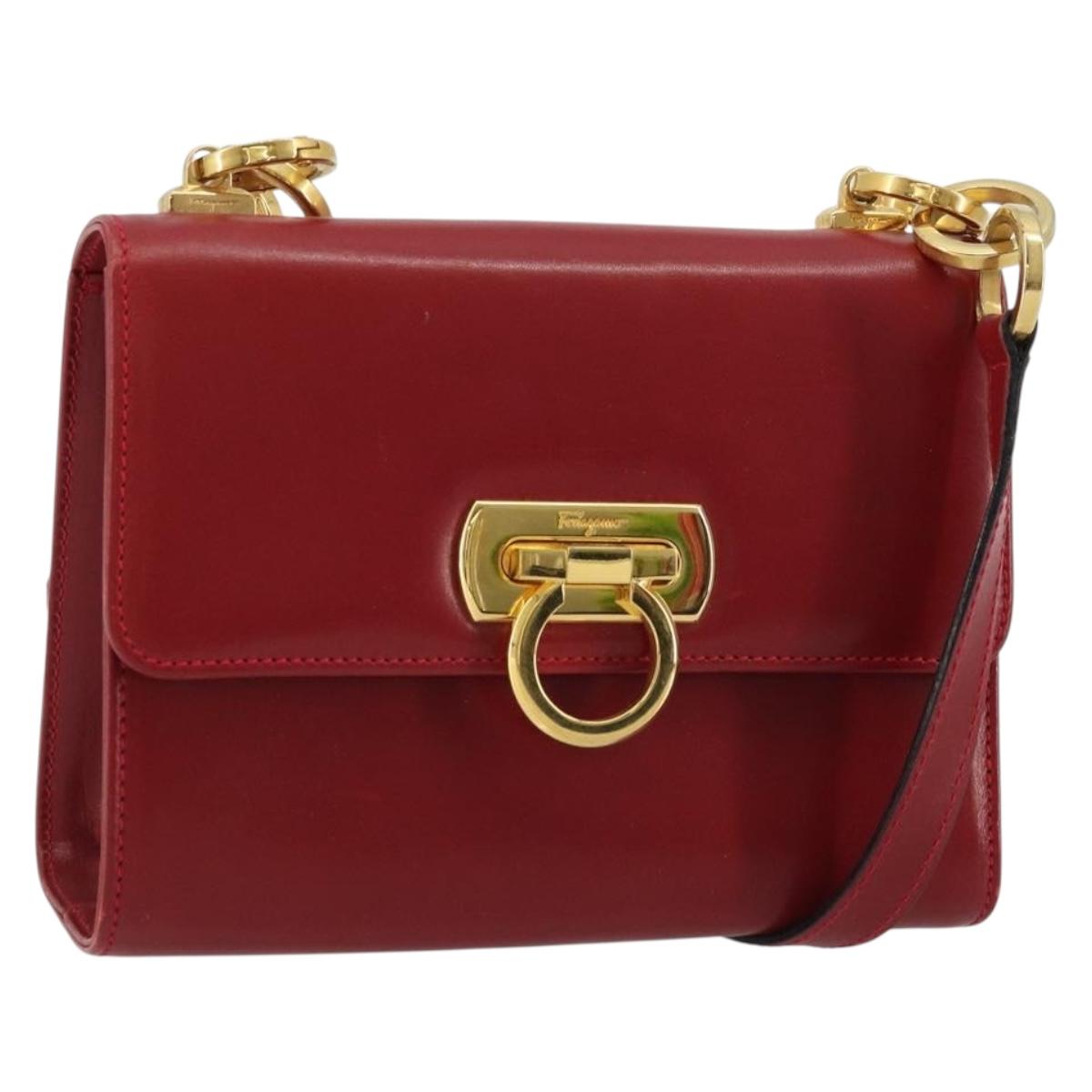 Salvatore Ferragamo Gancini Shoulder Bag Leather Red Gold Auth YKZ1350A