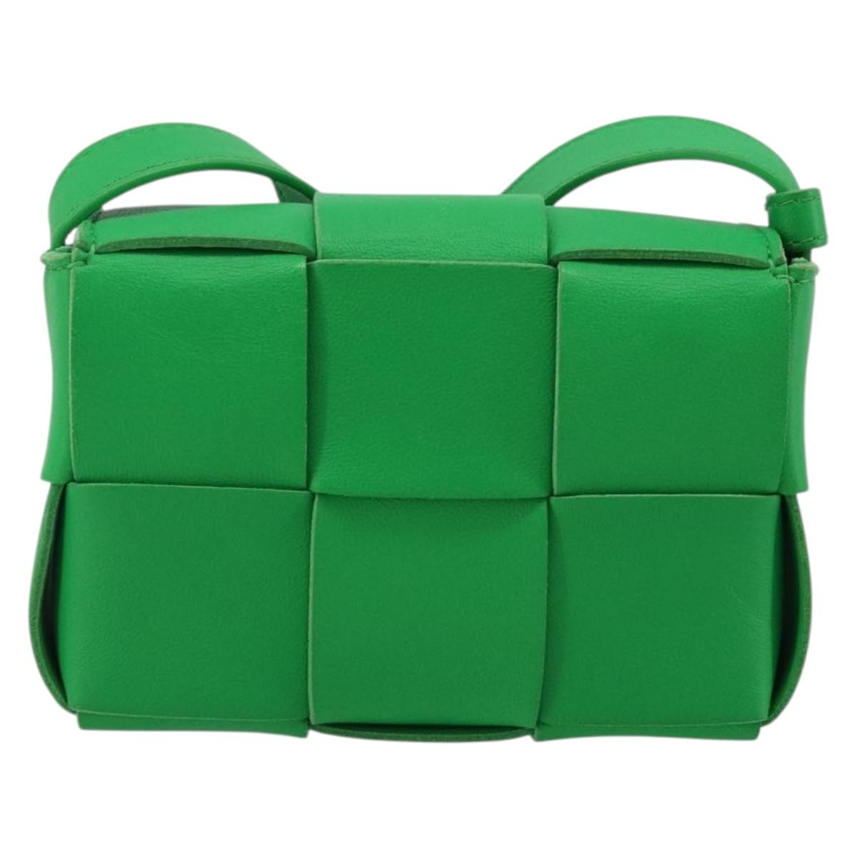 BOTTEGA VENETA MAXI INTRECCIATO Candy Cassette Bag Leather Green Auth YKZ1631A