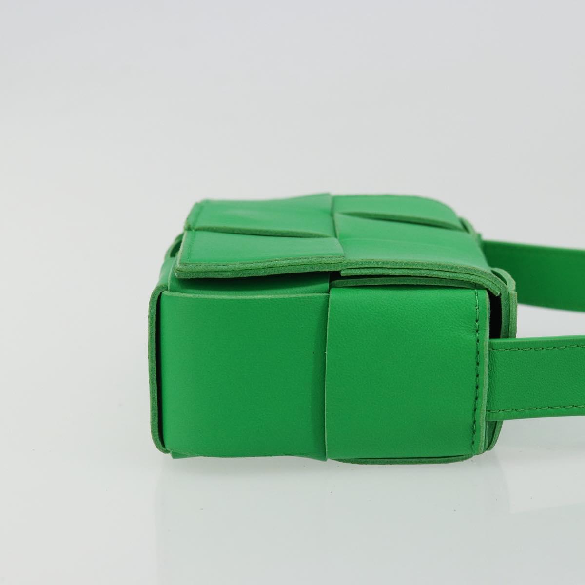 BOTTEGA VENETA MAXI INTRECCIATO Candy Cassette Bag Leather Green Auth YKZ1631A