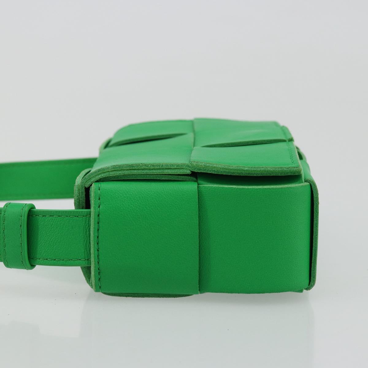 BOTTEGA VENETA MAXI INTRECCIATO Candy Cassette Bag Leather Green Auth YKZ1631A