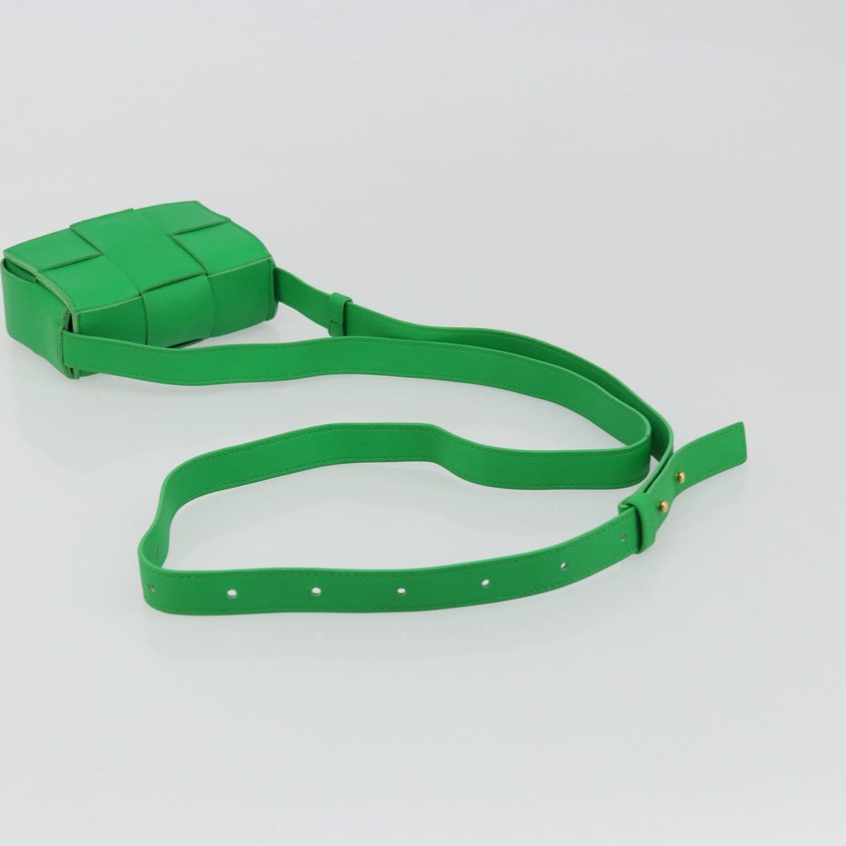 BOTTEGA VENETA MAXI INTRECCIATO Candy Cassette Bag Leather Green Auth YKZ1631A