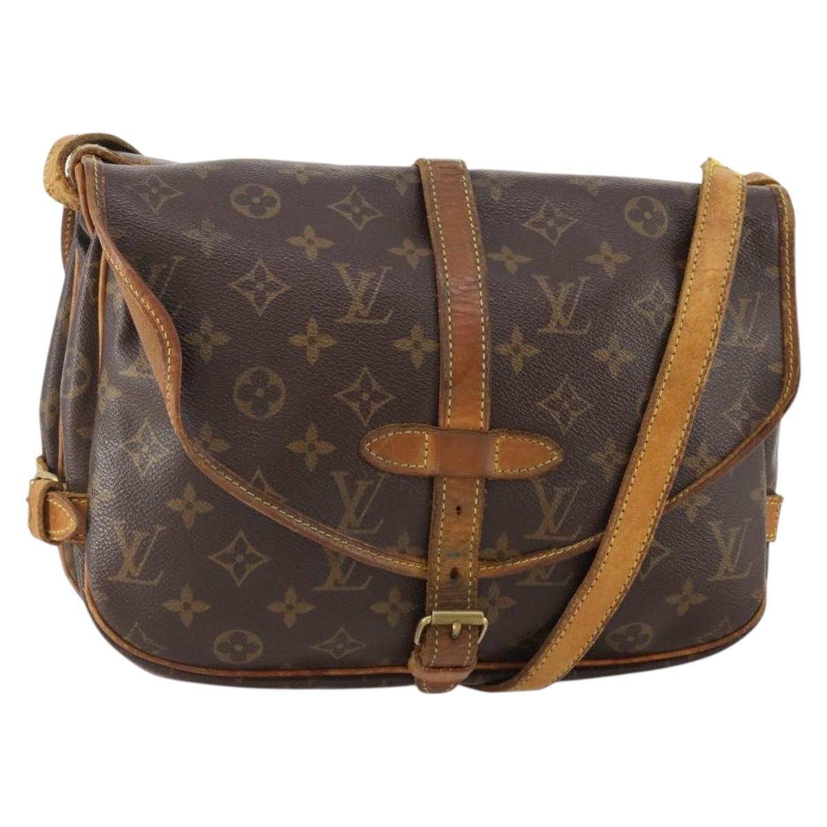 LOUIS VUITTON Monogram Saumur 30 Shoulder Bag M42256 LV Auth YKZ280