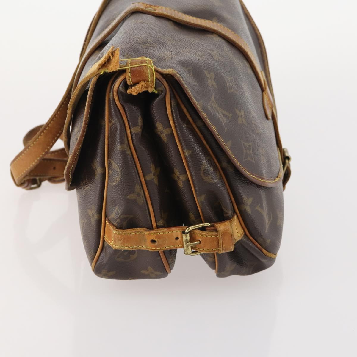 LOUIS VUITTON Monogram Saumur 30 Shoulder Bag M42256 LV Auth YKZ280