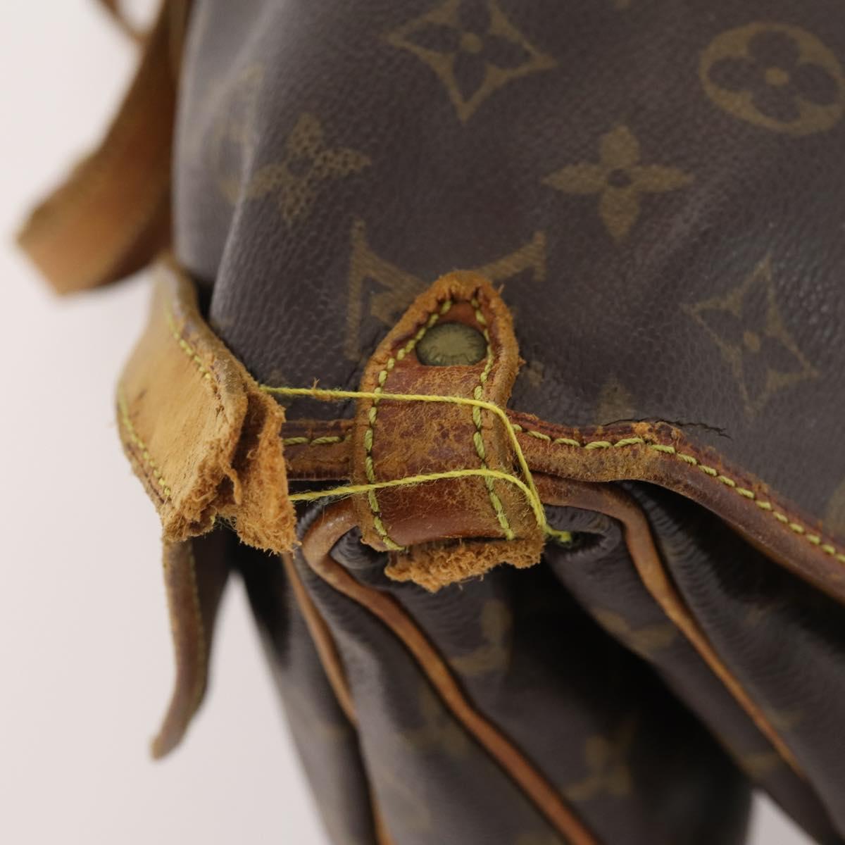 LOUIS VUITTON Monogram Saumur 30 Shoulder Bag M42256 LV Auth YKZ280