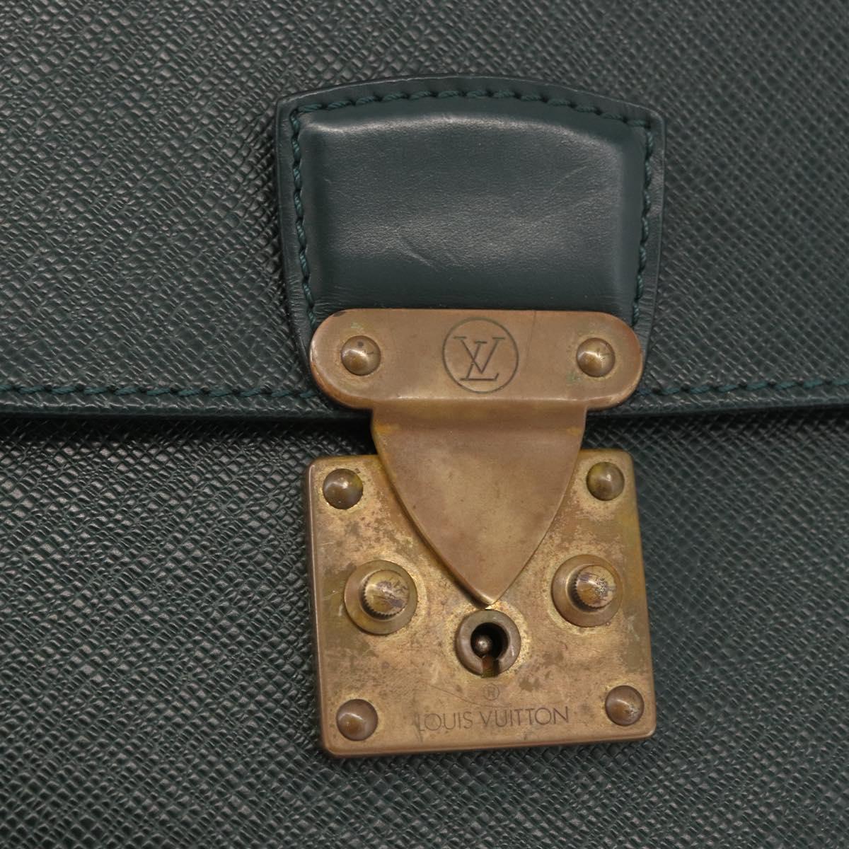 LOUIS VUITTON Taiga Serviette Kourad Business Bag Epicea T16786 LV Auth YKZ346
