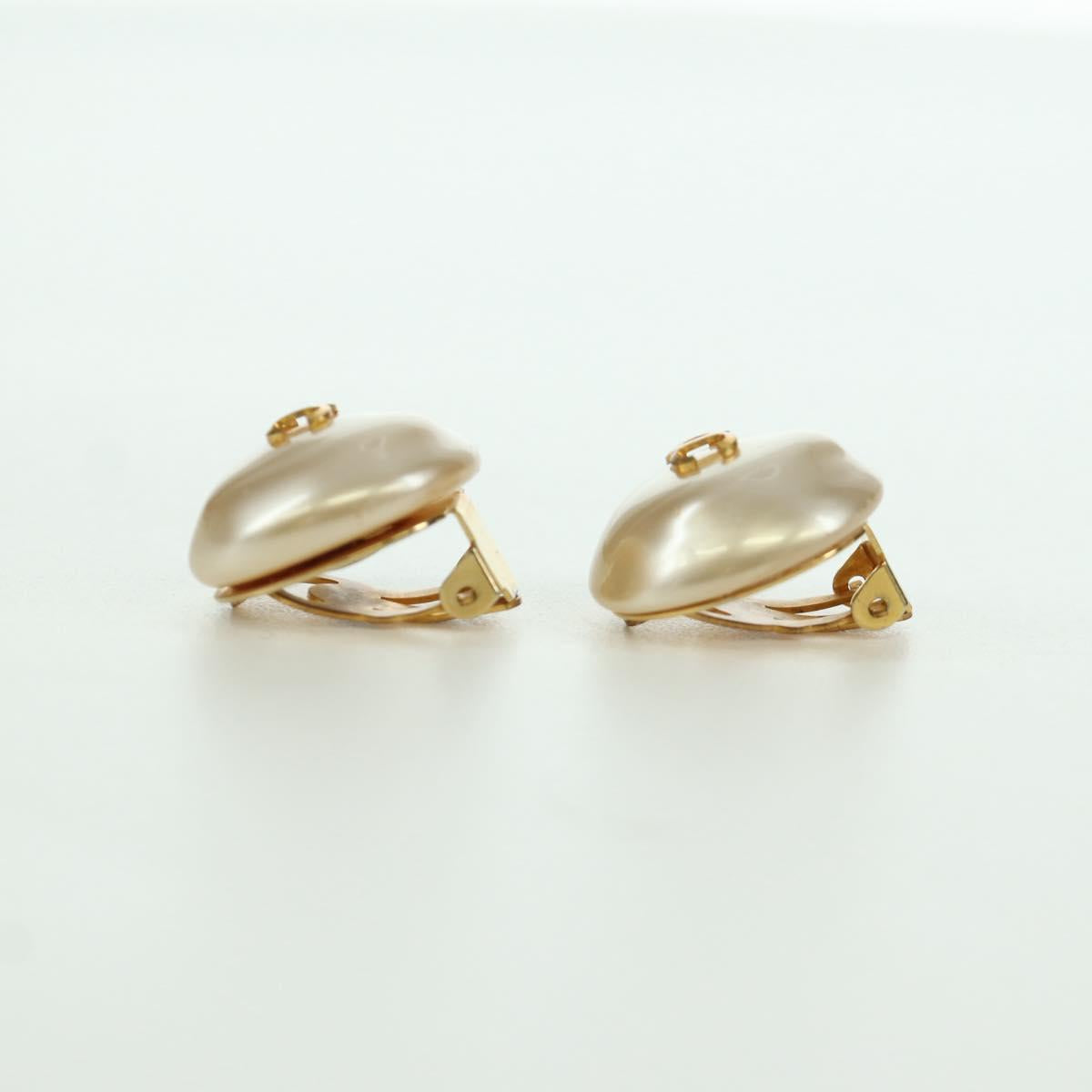 CHANEL Earring metal Gold Tone CC Auth YKZ402M
