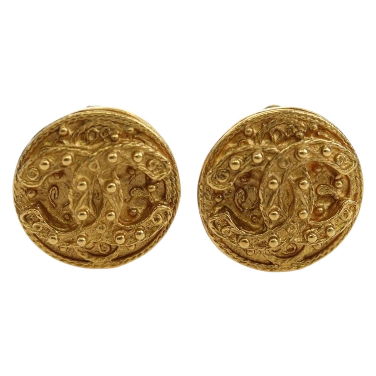 CHANEL Earring metal Gold Tone CC Auth YKZ406M