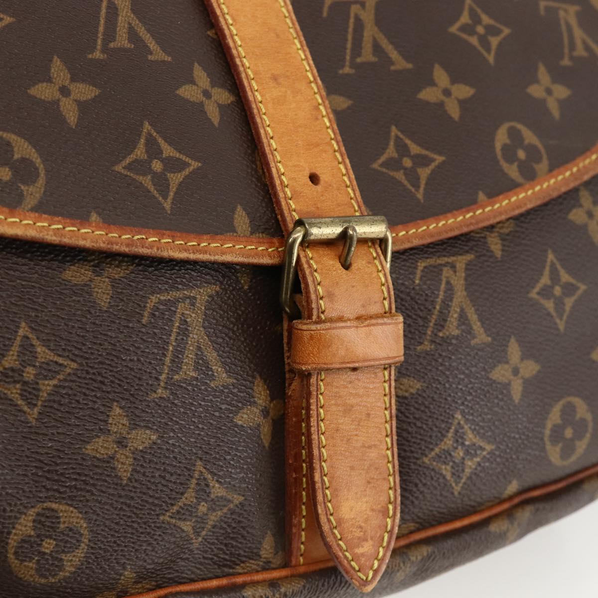 LOUIS VUITTON Monogram Saumur 35 Shoulder Bag M42254 LV Auth YKZ742