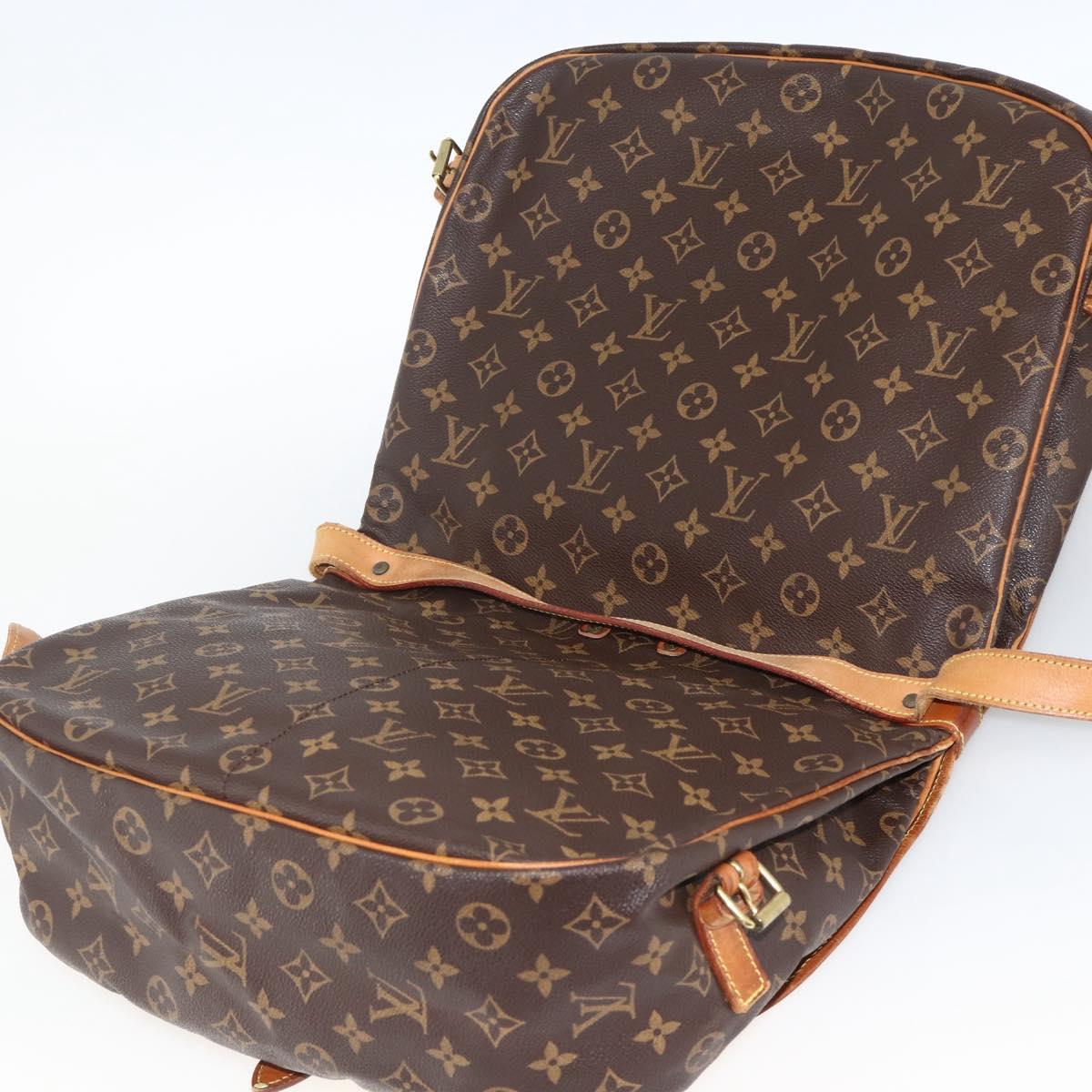 LOUIS VUITTON Monogram Saumur 35 Shoulder Bag M42254 LV Auth YKZ742
