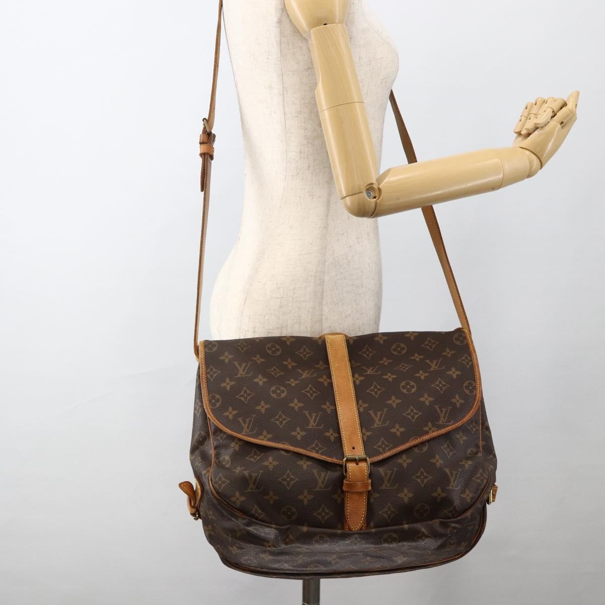 LOUIS VUITTON Monogram Saumur 35 Shoulder Bag M42254 LV Auth YKZ742