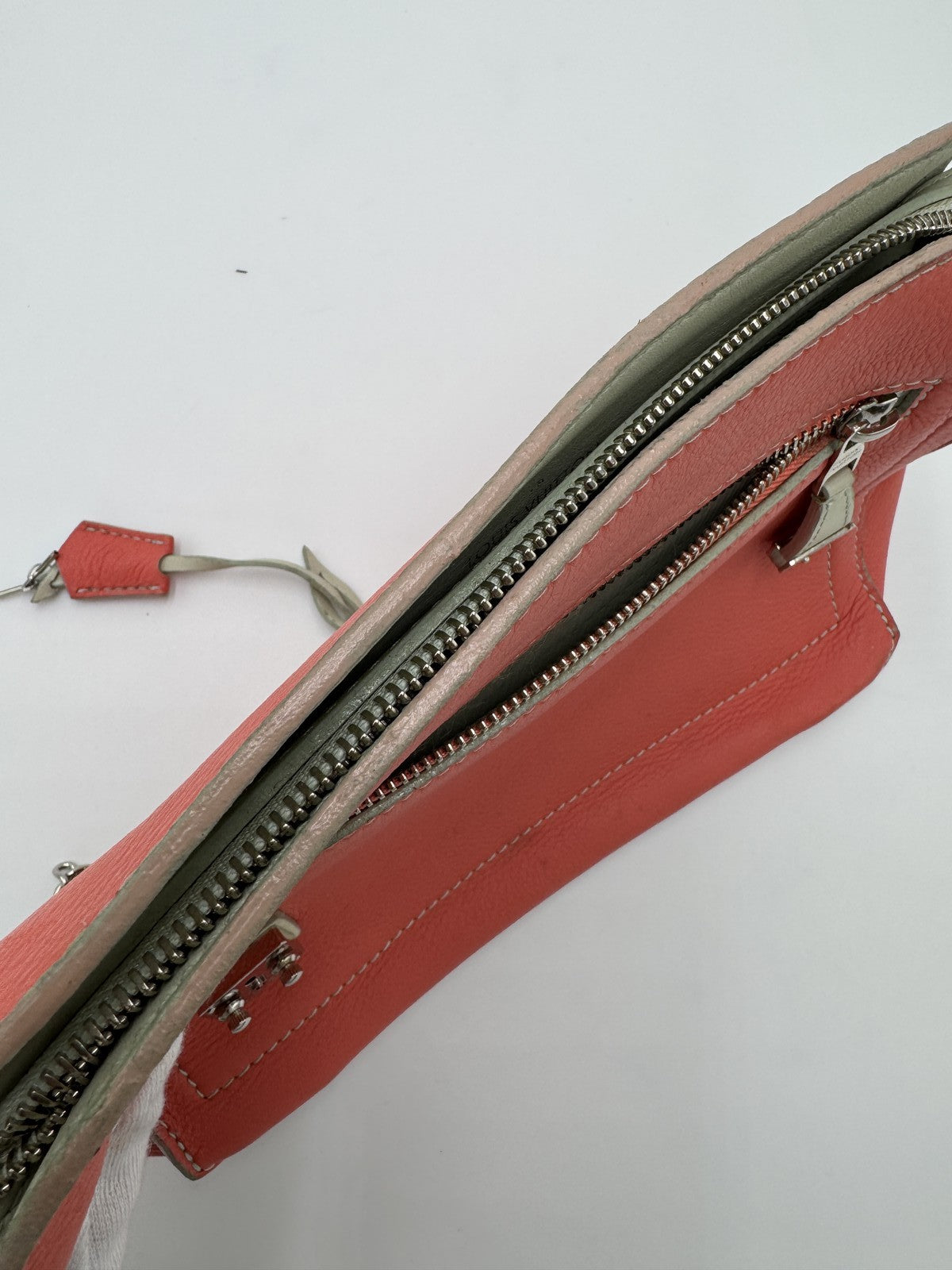 LOUIS VUITTON Pochette Corail Shoulder Bag Leather Pink M94181 LV Auth bs18764