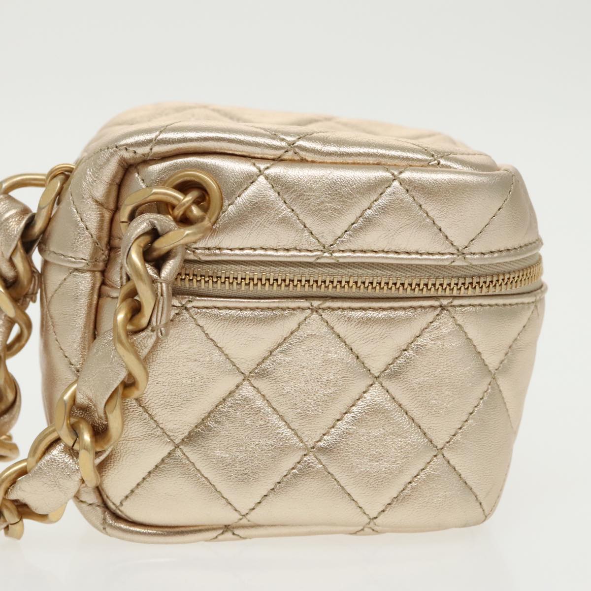 CHANEL Matelasse Chain Hand Bag Lamb Skin Gold CC Auth 100060AV