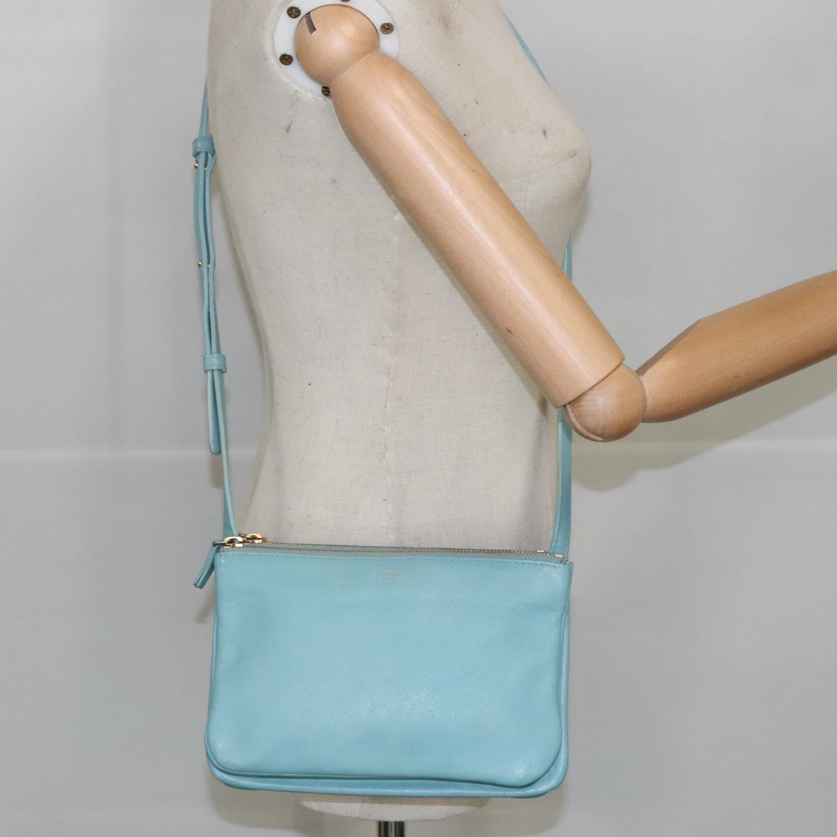 CELINE Trio Shoulder Bag Leather Light Blue Gold Auth 100074