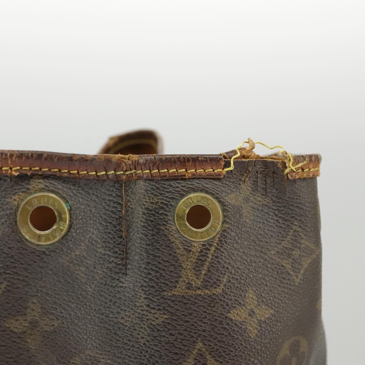 LOUIS VUITTON Monogram Petit Noe Shoulder Bag M42226 LV Auth 100098