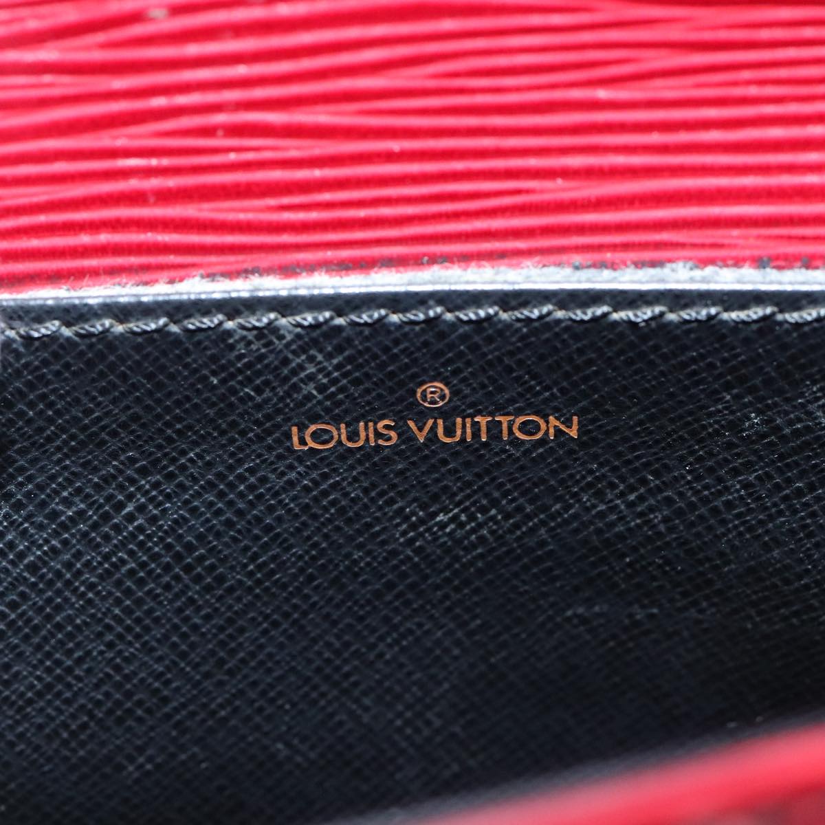 LOUIS VUITTON Epi Saint Cloud PM Shoulder Bag Red M52217 LV Auth 100178