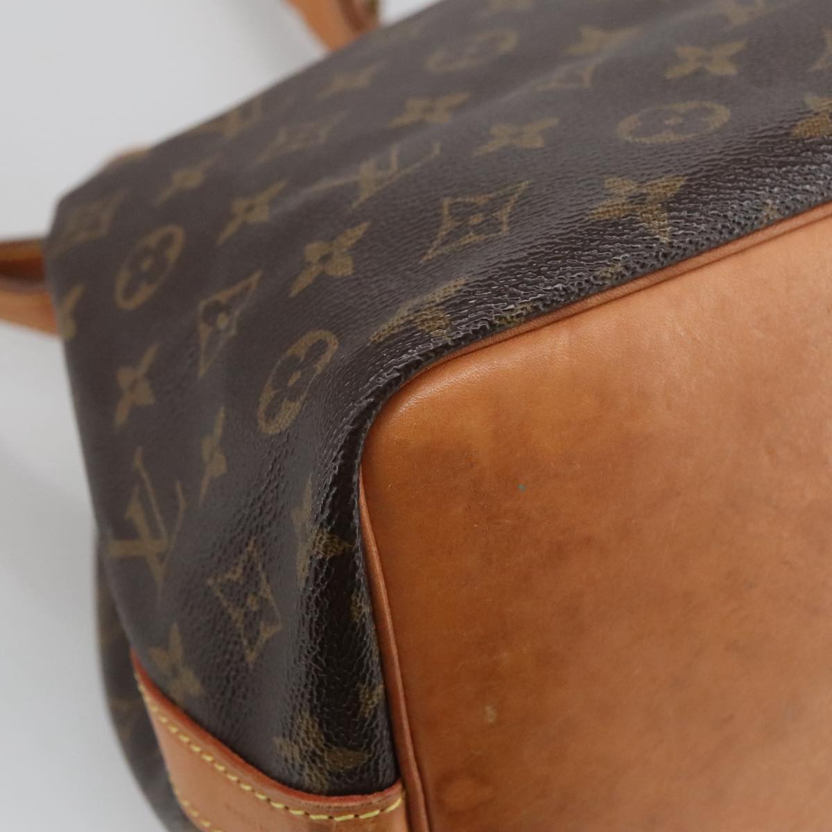 LOUIS VUITTON Monogram Petit Noe Shoulder Bag M42226 LV Auth 100538