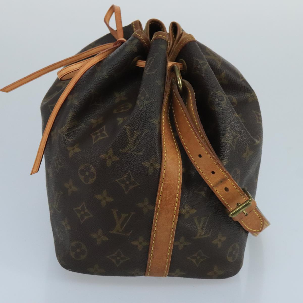 LOUIS VUITTON Monogram Petit Noe Shoulder Bag M42226 LV Auth 100557