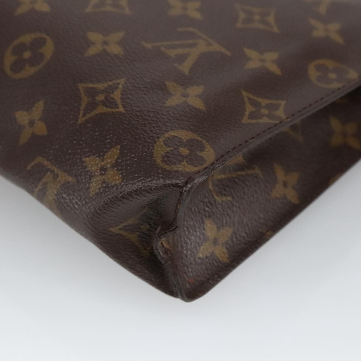 LOUIS VUITTON Monogram Poche Toilette 26 Pouch M47542 LV Auth 100572