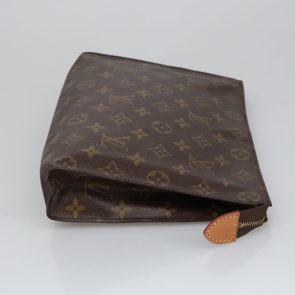 LOUIS VUITTON Monogram Poche Toilette 26 Pouch M47542 LV Auth 100572