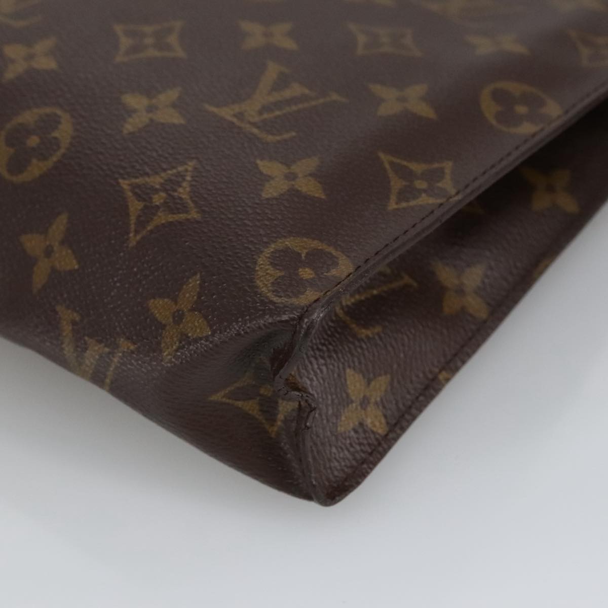 LOUIS VUITTON Monogram Poche Toilette 26 Pouch M47542 LV Auth 100572