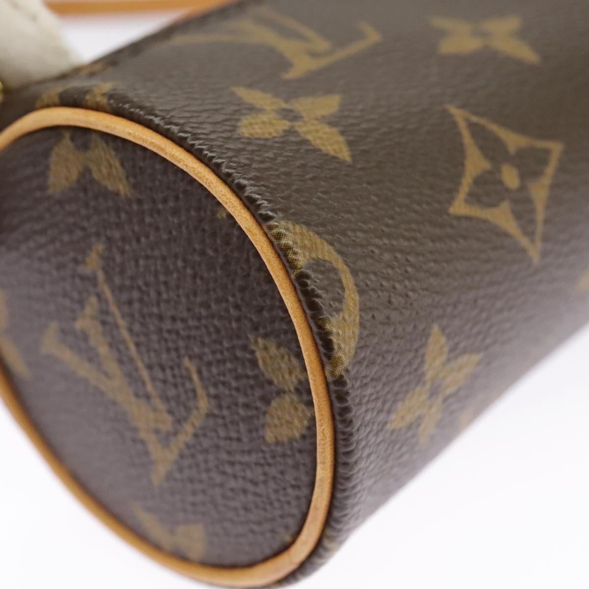 LOUIS VUITTON Monogram Papillon Pouch LV Auth 100575