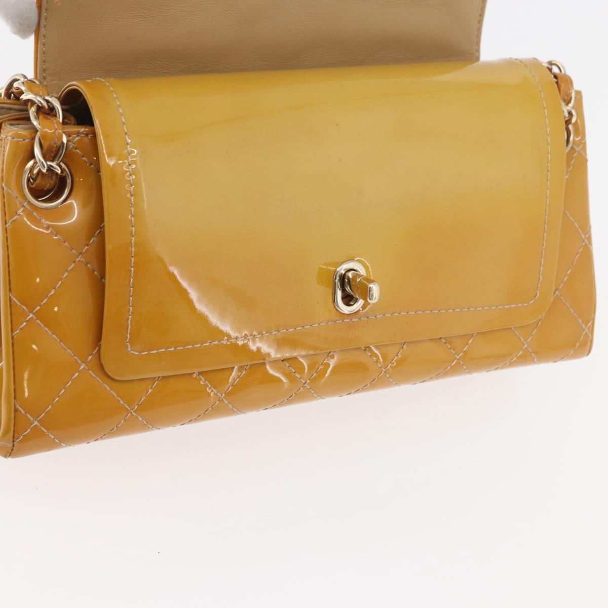 CHANEL Matelasse Chain Shoulder Bag Patent leather Yellow Gold CC Auth 100721