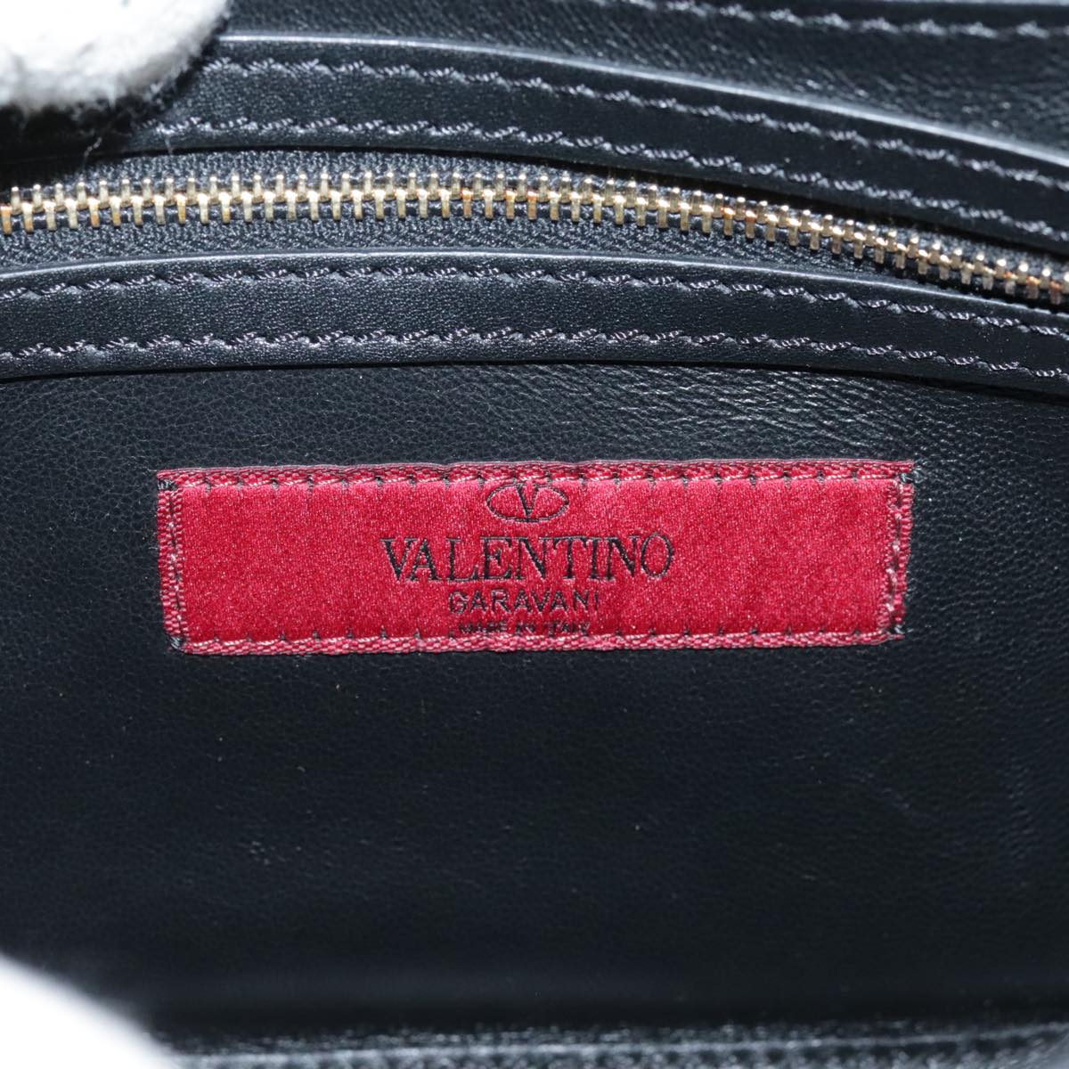 VALENTINO Chain Shoulder Bag Leather Black Gold Auth 100869