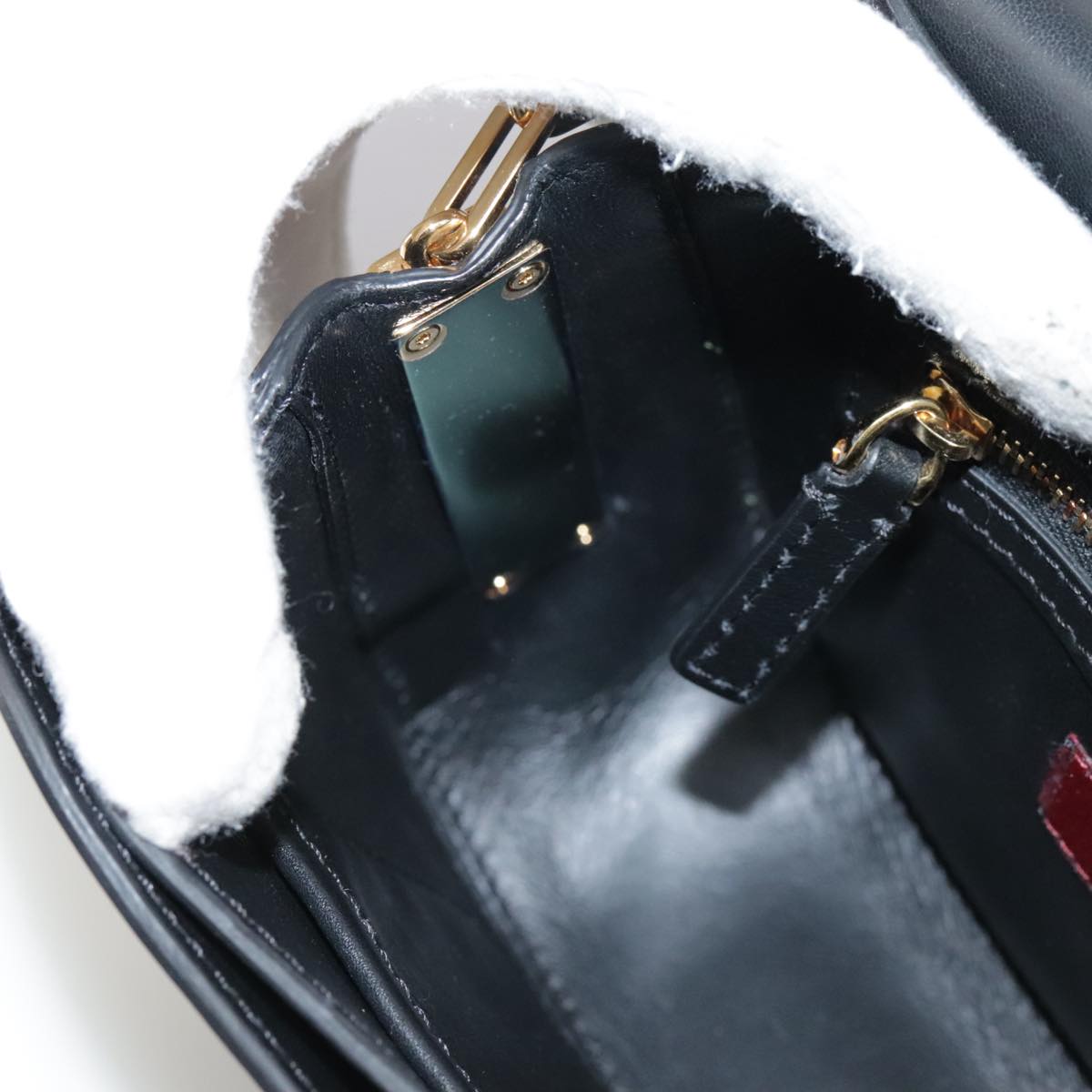 VALENTINO Chain Shoulder Bag Leather Black Gold Auth 100869