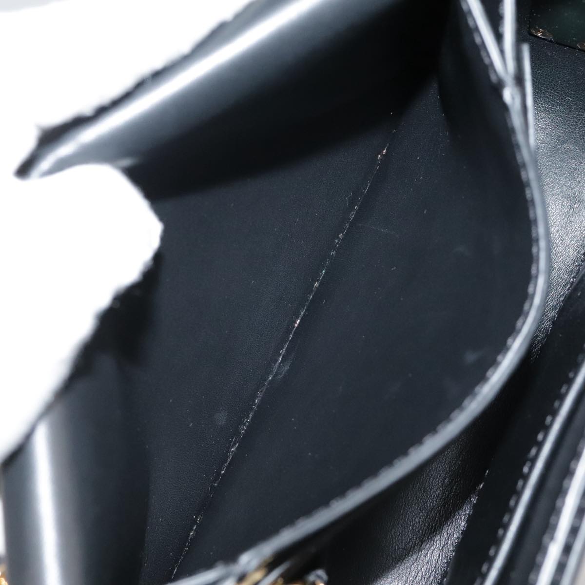 VALENTINO Chain Shoulder Bag Leather Black Gold Auth 100869