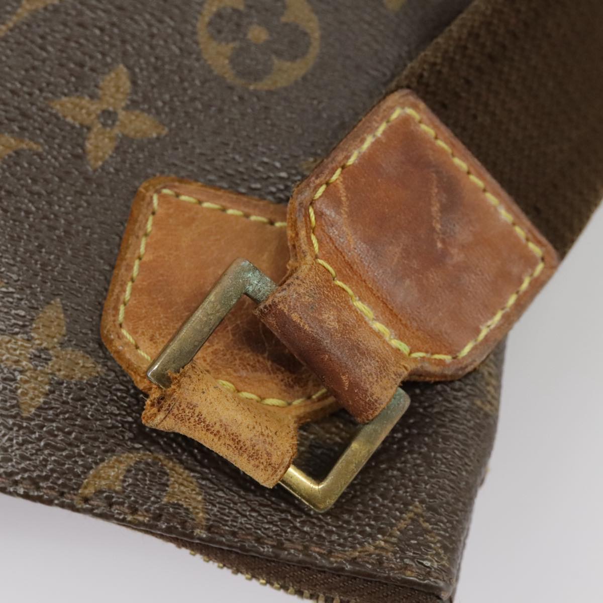 LOUIS VUITTON Monogram Pochette Bosphore Shoulder Bag M40044 LV Auth 101134