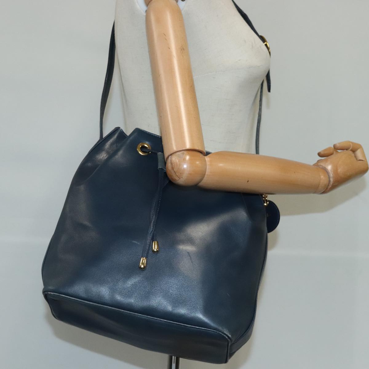 Christian Dior Shoulder Bag Leather Navy Gold Auth 101190